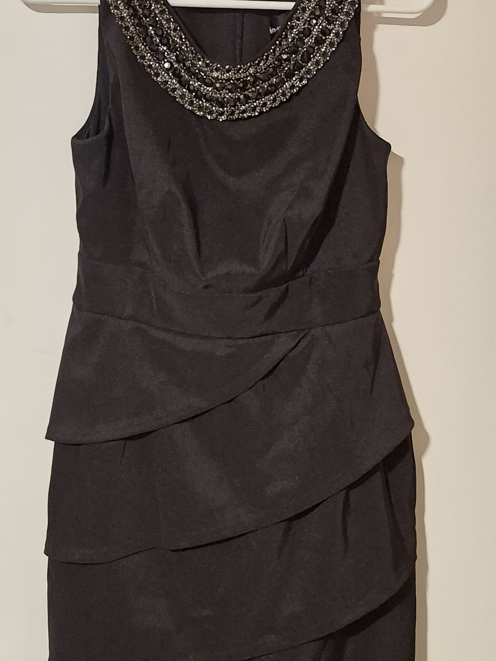 connected apparel Black Sleeveless Tiered Cocktail Dress with Beaded Collar